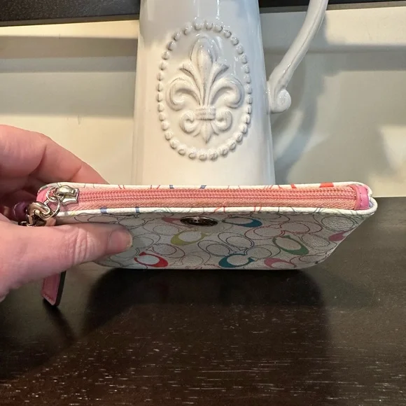 Coach Multicolor Signature C Wristlet Wallet Pink Trim - Picture 5 of 11